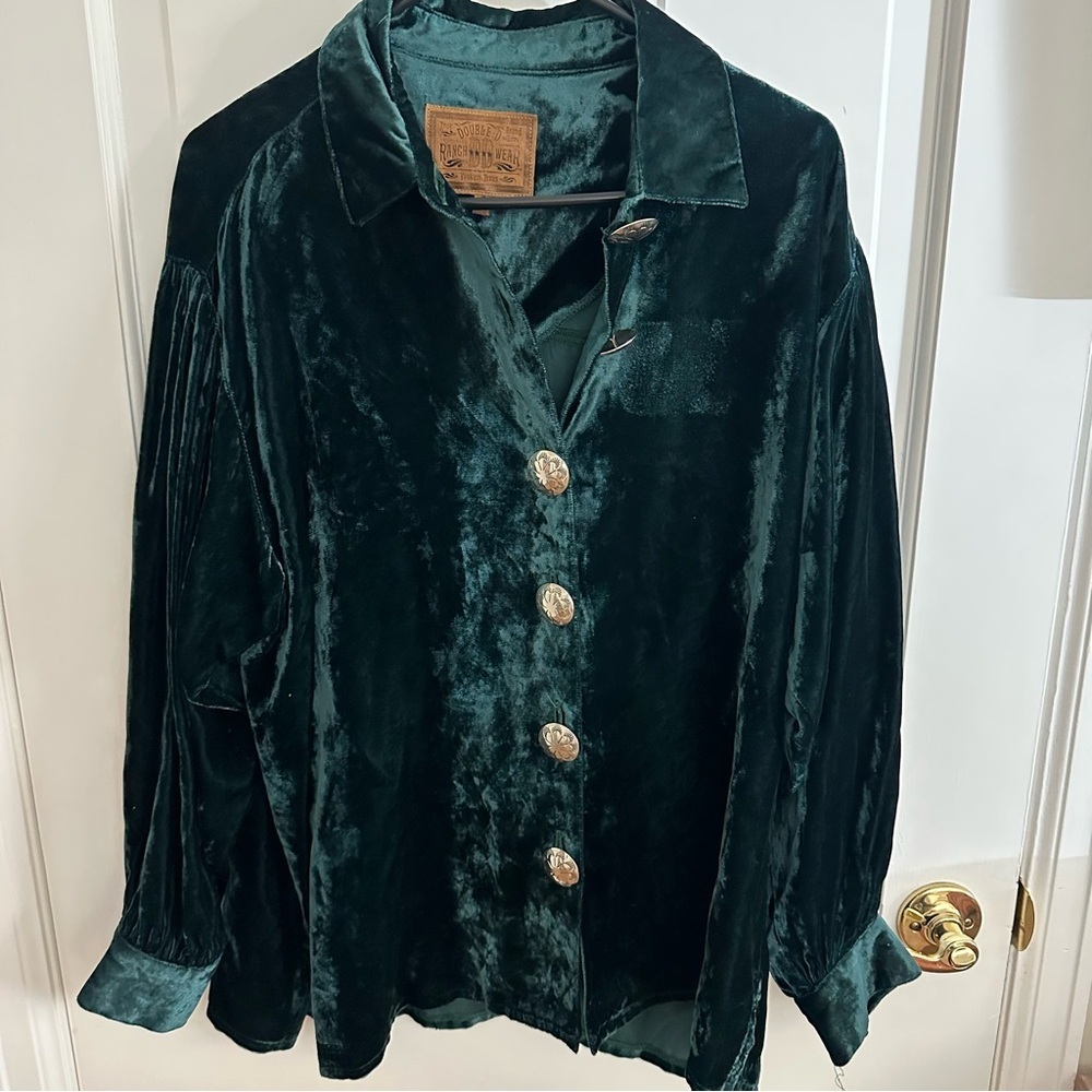 Double D Ranch vintage 90’s crushed velvet button up tunic concho pewter buttons